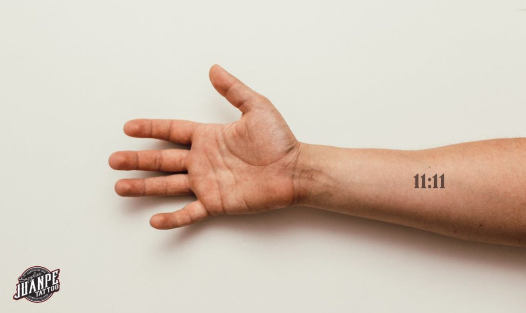 Que representan los tatuajes 1111 - estudio de tatuajes Que representan los tatuajes 1111