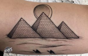 ideas de tatuajes con simbolos egipcios