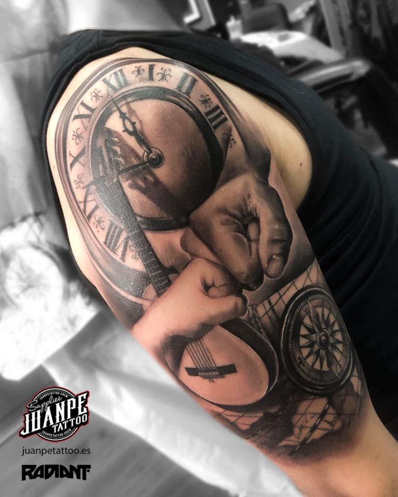 Composición de tatuaje realista por juanpetattoo