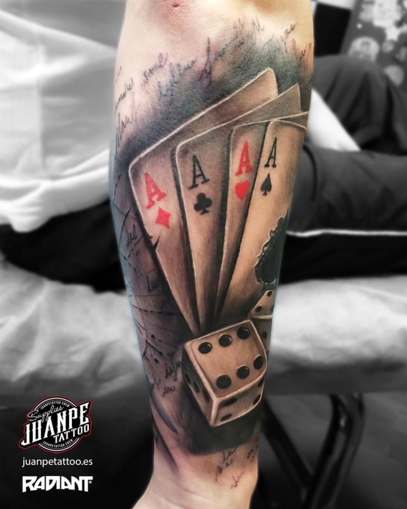 realismo-cartas-dado-juanpetattoo