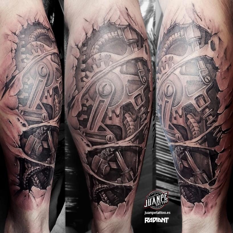 03-tatuaje-biomecanico-juanpetatoo