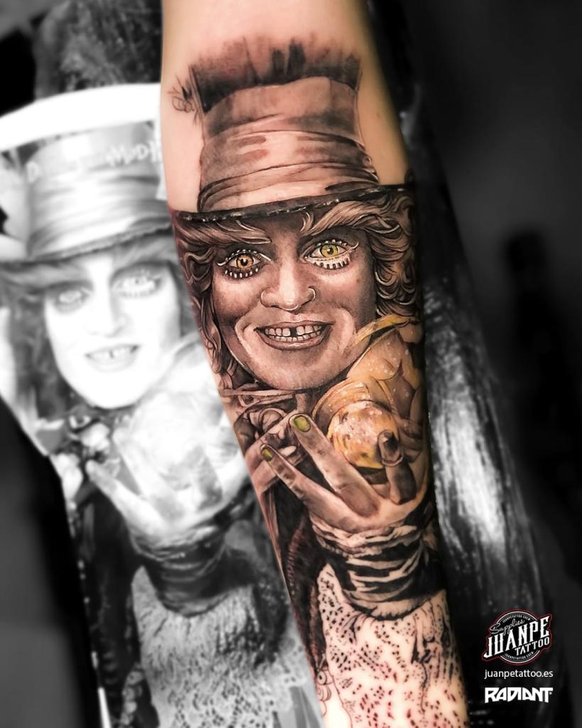 tatuaje-realismo-sombrerero-juanpetattoo