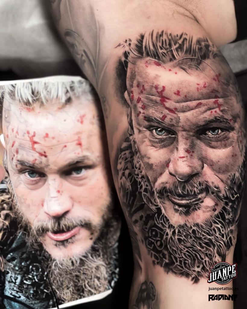tatuaje-realismo-vikingo-juanpetattoo
