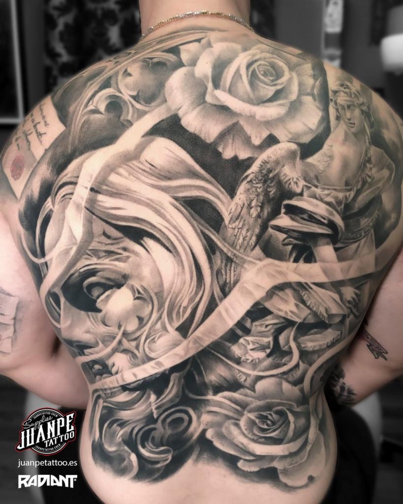 Tatuajes en la espalda realismo