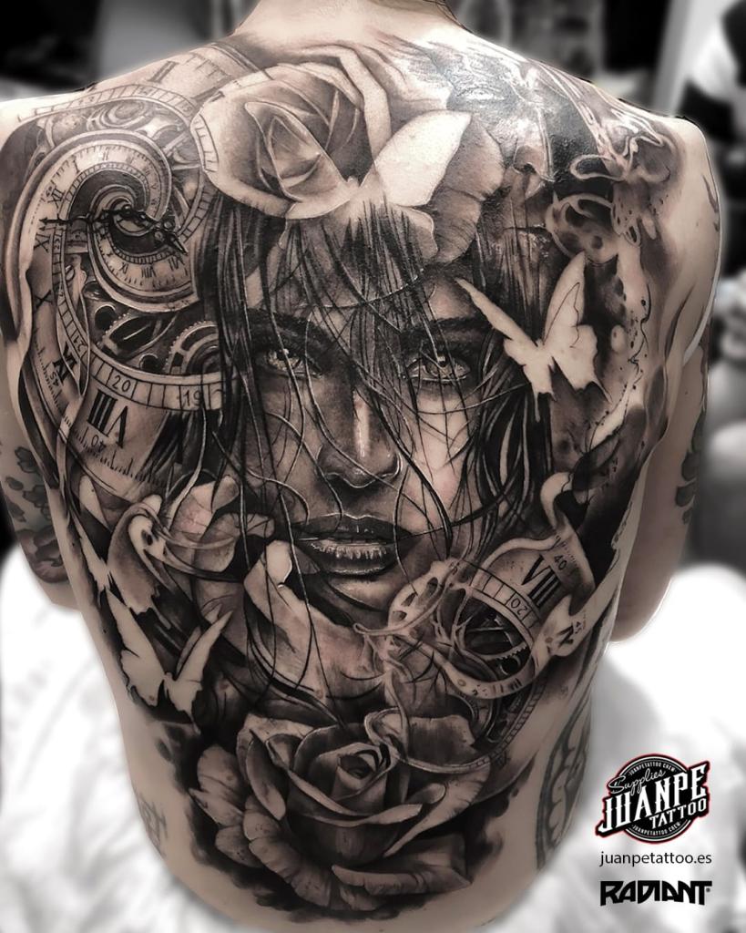 Tatuajes en la espalda realismo