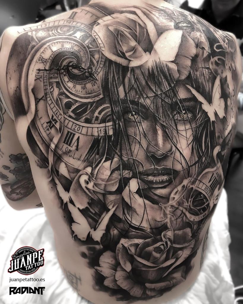 Tatuajes en la espalda realismo