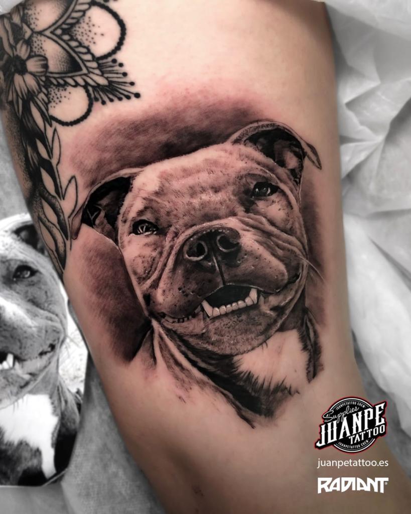 tatuajes realismo pierna