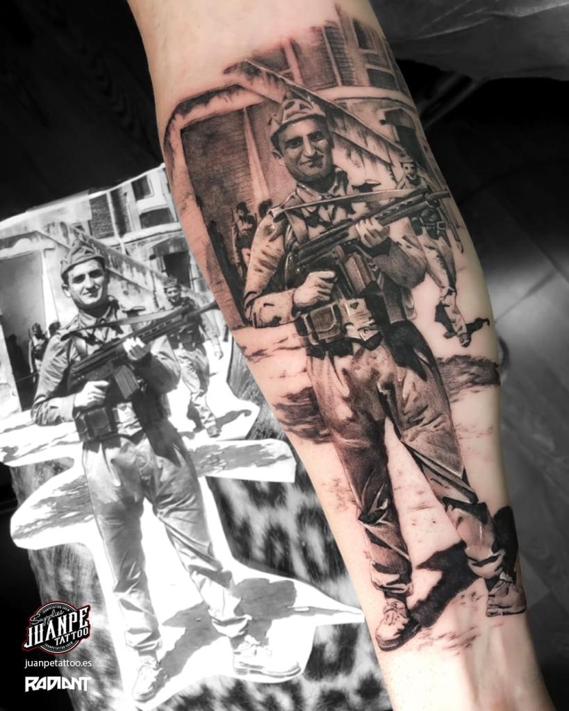 004tatuaje-realismo-soldado-